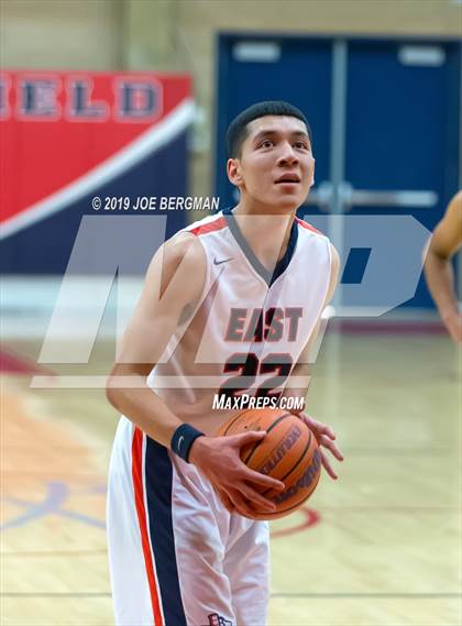 Thumbnail 3 in Shafter vs. East Bakersfield (Ralph Krave Memorial Tournament) photogallery.