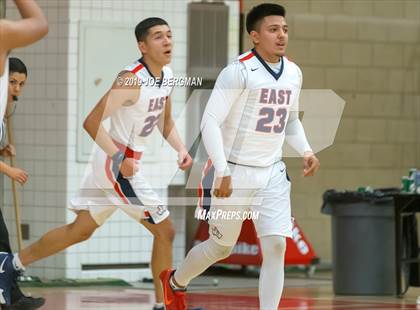 Thumbnail 2 in Shafter vs. East Bakersfield (Ralph Krave Memorial Tournament) photogallery.