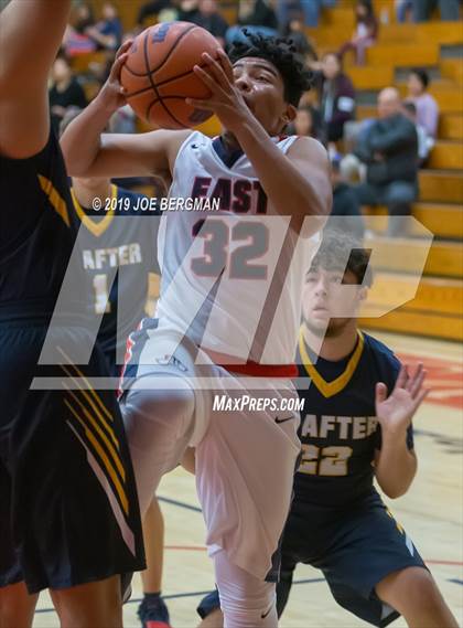 Thumbnail 2 in Shafter vs. East Bakersfield (Ralph Krave Memorial Tournament) photogallery.