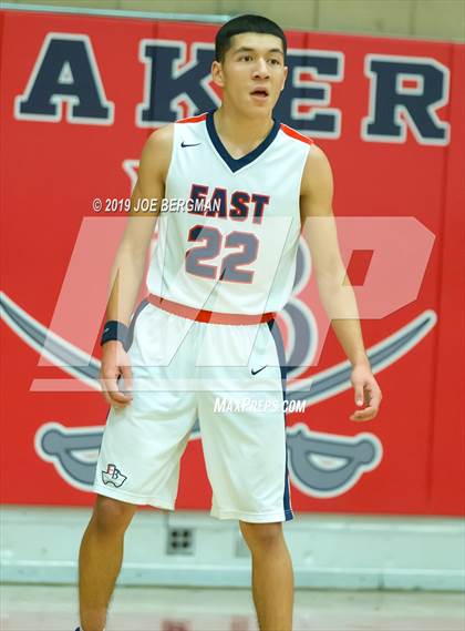 Thumbnail 3 in Shafter vs. East Bakersfield (Ralph Krave Memorial Tournament) photogallery.