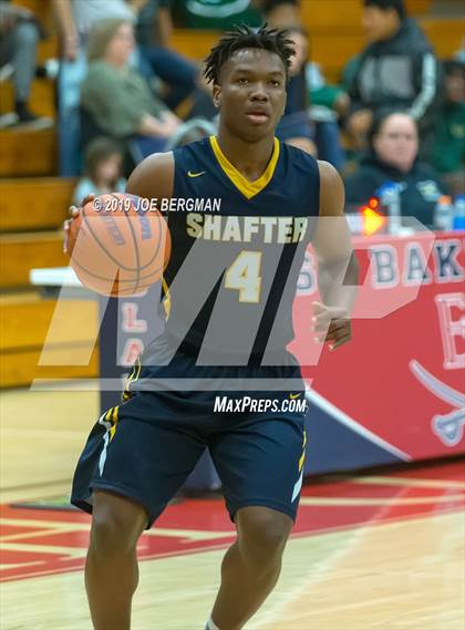 Thumbnail 1 in Shafter vs. East Bakersfield (Ralph Krave Memorial Tournament) photogallery.