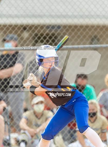 Thumbnail 3 in Kearney @ Pius X photogallery.