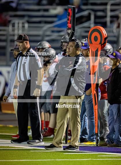 Thumbnail 3 in Newton vs. Hughes Springs (UIL 3A D-II Bi-District Playoff) photogallery.