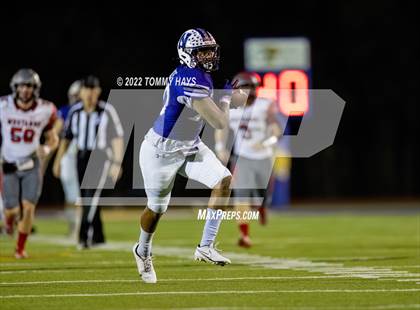 Thumbnail 2 in Newton vs. Hughes Springs (UIL 3A D-II Bi-District Playoff) photogallery.