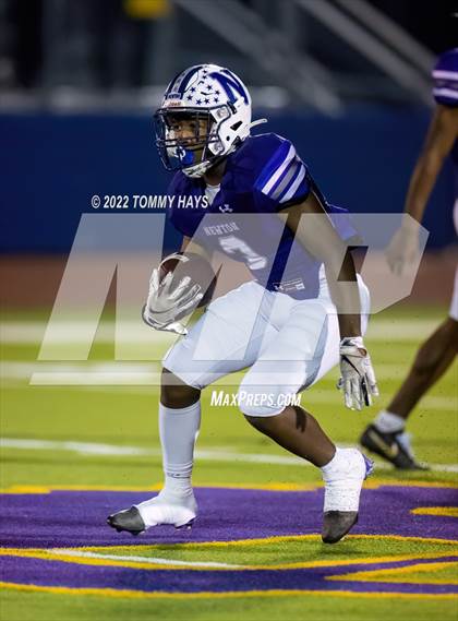 Thumbnail 1 in Newton vs. Hughes Springs (UIL 3A D-II Bi-District Playoff) photogallery.