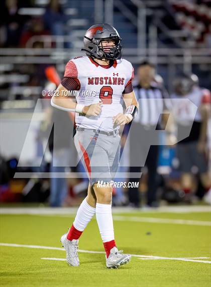 Thumbnail 2 in Newton vs. Hughes Springs (UIL 3A D-II Bi-District Playoff) photogallery.