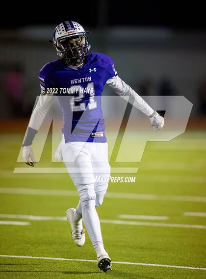 Thumbnail 2 in Newton vs. Hughes Springs (UIL 3A D-II Bi-District Playoff) photogallery.