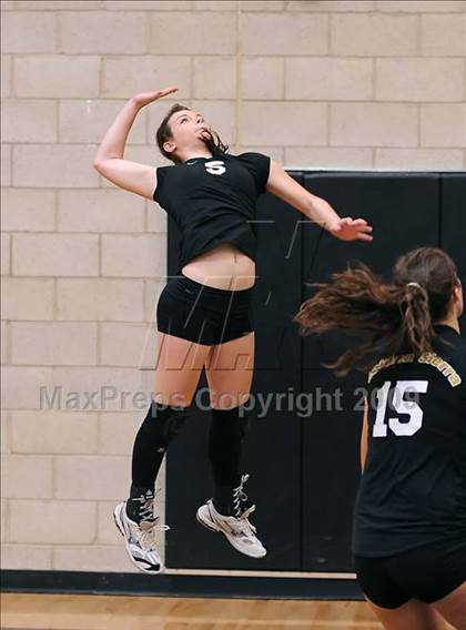 Thumbnail 1 in Golden Sierra vs. Nevada Union (Super 8 Tournament) photogallery.