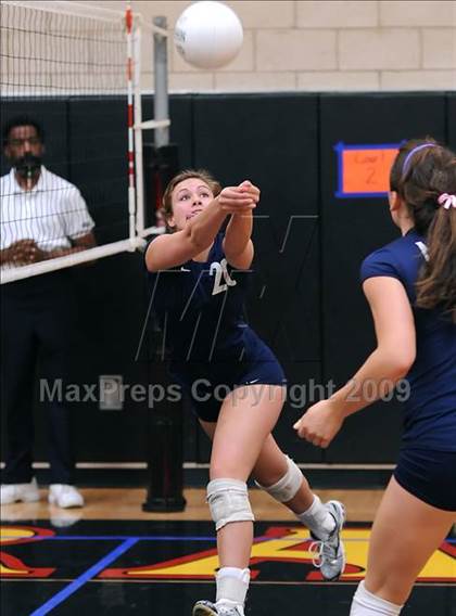 Thumbnail 2 in Golden Sierra vs. Nevada Union (Super 8 Tournament) photogallery.