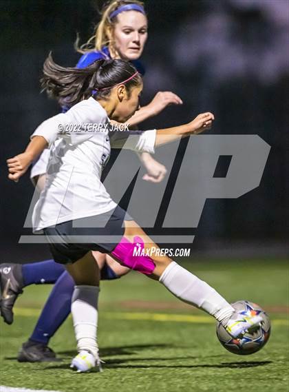 Thumbnail 3 in Santiago vs. Millikan photogallery.