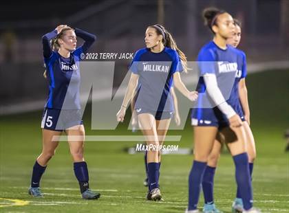 Thumbnail 2 in Santiago vs. Millikan photogallery.
