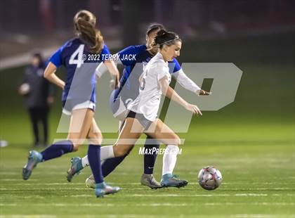 Thumbnail 2 in Santiago vs. Millikan photogallery.