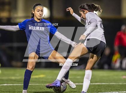 Thumbnail 1 in Santiago vs. Millikan photogallery.
