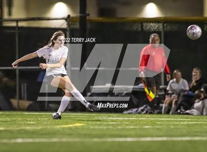 Thumbnail 3 in Santiago vs. Millikan photogallery.