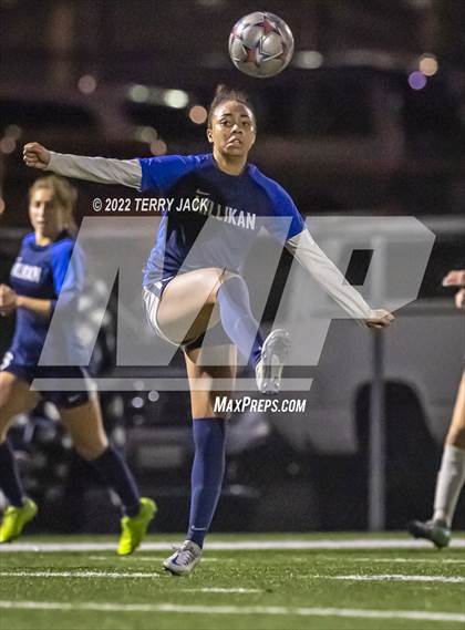 Thumbnail 1 in Santiago vs. Millikan photogallery.