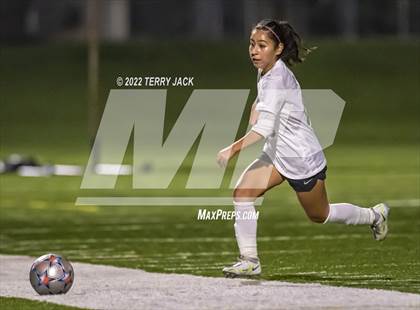 Thumbnail 3 in Santiago vs. Millikan photogallery.