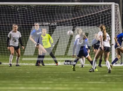 Thumbnail 2 in Santiago vs. Millikan photogallery.
