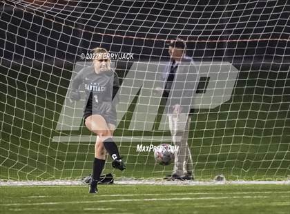 Thumbnail 3 in Santiago vs. Millikan photogallery.