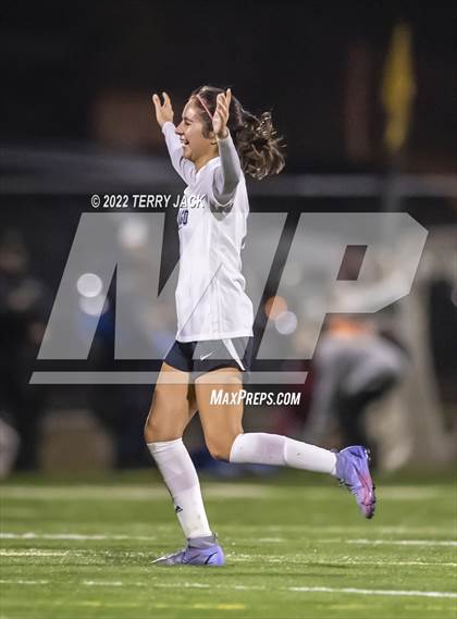 Thumbnail 3 in Santiago vs. Millikan photogallery.