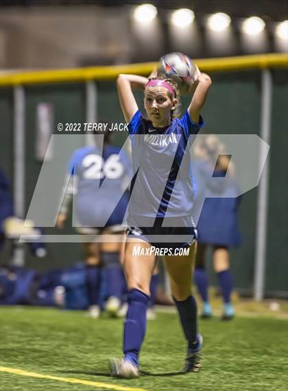 Thumbnail 1 in Santiago vs. Millikan photogallery.