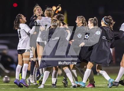 Thumbnail 2 in Santiago vs. Millikan photogallery.