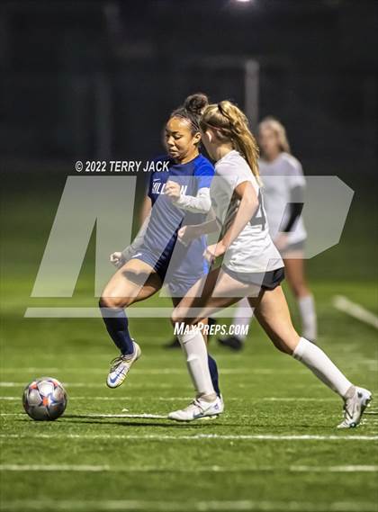 Thumbnail 1 in Santiago vs. Millikan photogallery.