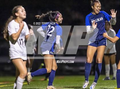 Thumbnail 2 in Santiago vs. Millikan photogallery.