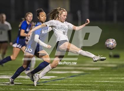 Thumbnail 1 in Santiago vs. Millikan photogallery.