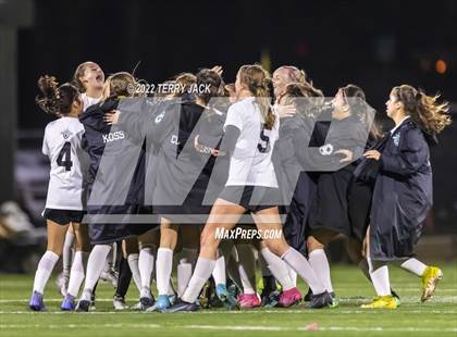 Thumbnail 1 in Santiago vs. Millikan photogallery.