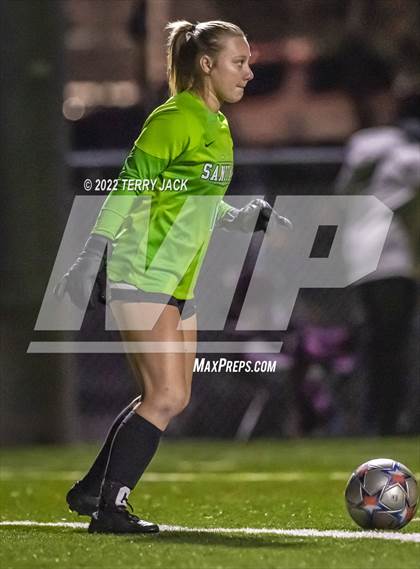 Thumbnail 2 in Santiago vs. Millikan photogallery.
