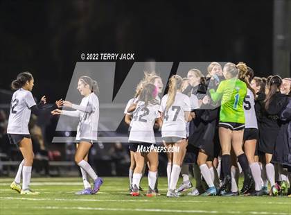 Thumbnail 2 in Santiago vs. Millikan photogallery.