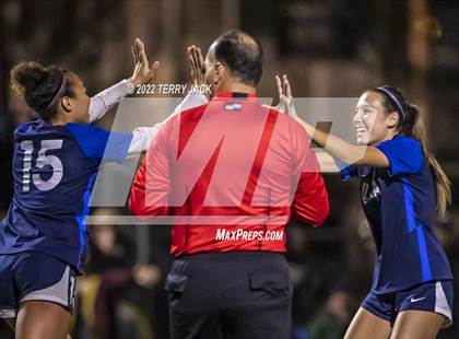 Thumbnail 1 in Santiago vs. Millikan photogallery.