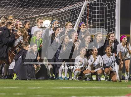 Thumbnail 3 in Santiago vs. Millikan photogallery.