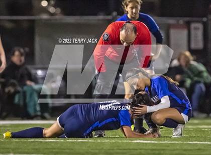 Thumbnail 2 in Santiago vs. Millikan photogallery.