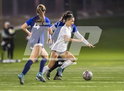 Thumbnail 1 in Santiago vs. Millikan photogallery.