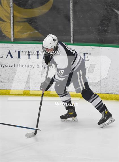 Thumbnail 3 in Victor vs. Pittsford (NYSPHSAA Section 5 Class A Sectional Final) photogallery.