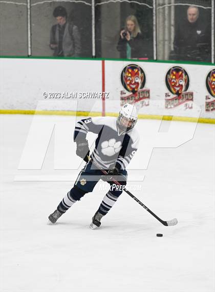 Thumbnail 3 in Victor vs. Pittsford (NYSPHSAA Section 5 Class A Sectional Final) photogallery.