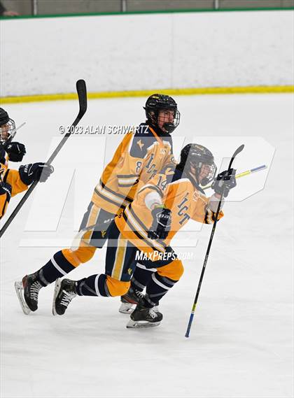 Thumbnail 3 in Victor vs. Pittsford (NYSPHSAA Section 5 Class A Sectional Final) photogallery.