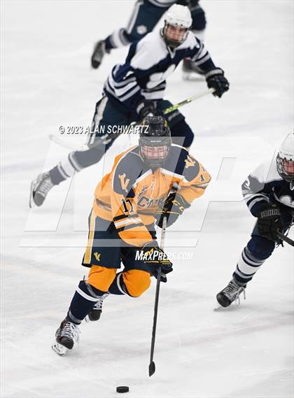 Thumbnail 2 in Victor vs. Pittsford (NYSPHSAA Section 5 Class A Sectional Final) photogallery.