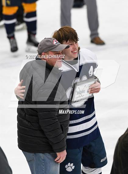 Thumbnail 1 in Victor vs. Pittsford (NYSPHSAA Section 5 Class A Sectional Final) photogallery.