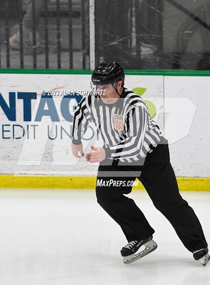 Thumbnail 1 in Victor vs. Pittsford (NYSPHSAA Section 5 Class A Sectional Final) photogallery.