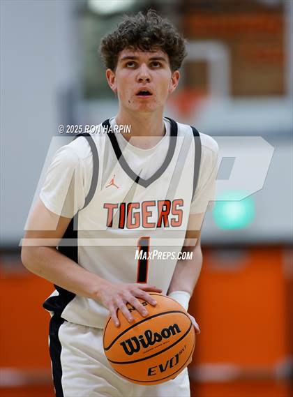 Thumbnail 3 in Foothill @ Douglas photogallery.