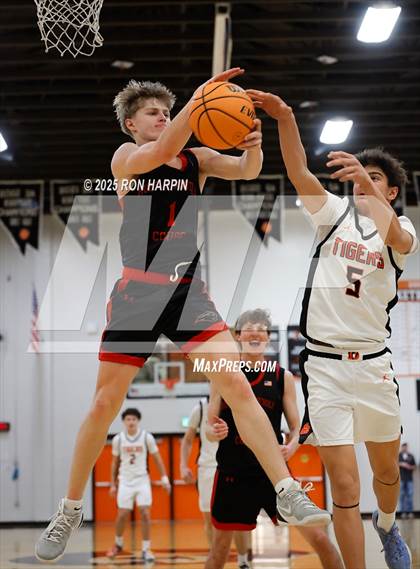 Thumbnail 2 in Foothill @ Douglas photogallery.