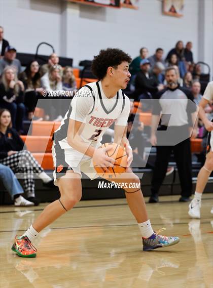 Thumbnail 3 in Foothill @ Douglas photogallery.