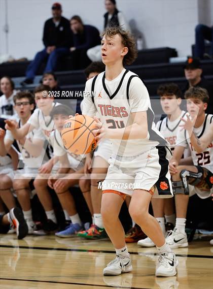 Thumbnail 1 in Foothill @ Douglas photogallery.