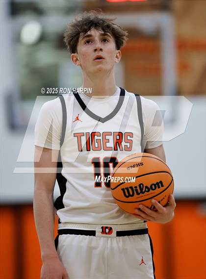 Thumbnail 2 in Foothill @ Douglas photogallery.