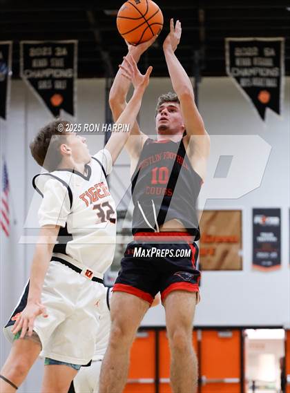 Thumbnail 1 in Foothill @ Douglas photogallery.