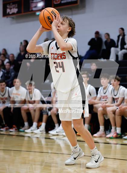 Thumbnail 1 in Foothill @ Douglas photogallery.