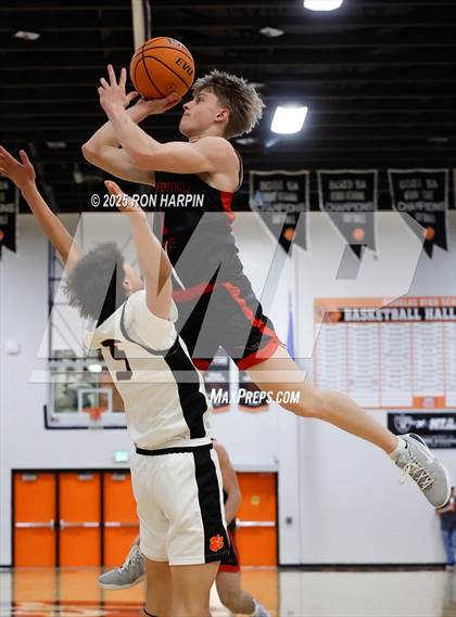 Thumbnail 1 in Foothill @ Douglas photogallery.