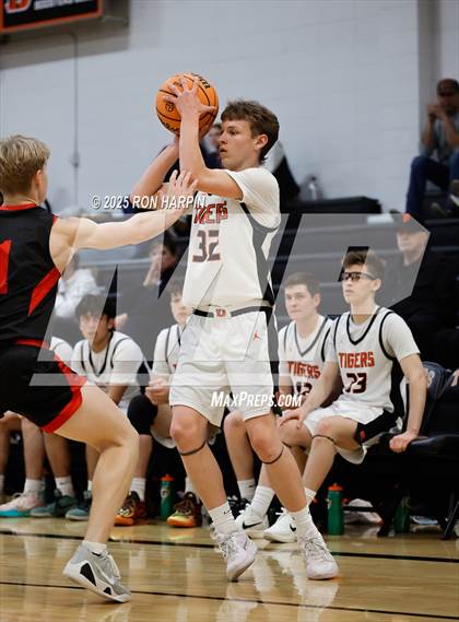 Thumbnail 1 in Foothill @ Douglas photogallery.